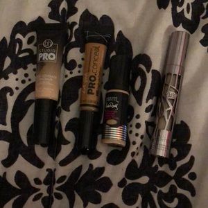 THREE CONCEALERS AND ONE CONTOUR SHADE